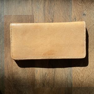 Nisolo wallet in natural leather